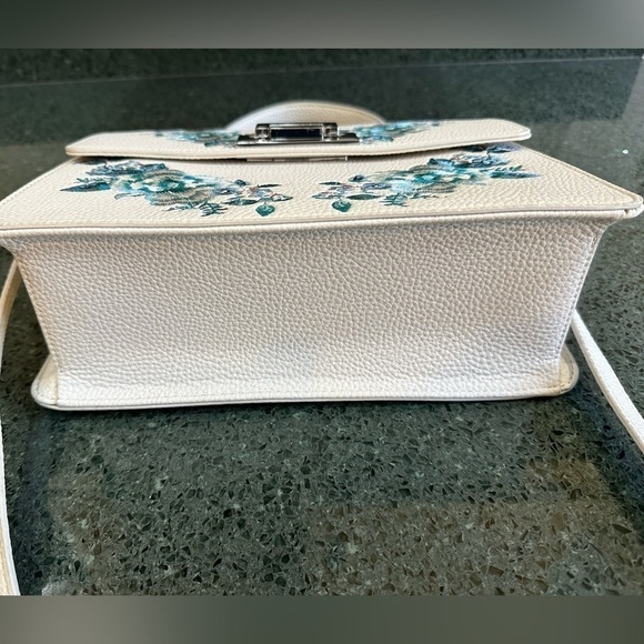 White House Black Market Floral Embroidered Adjustable Removable Shoulder Bag - Picture 5 of 7